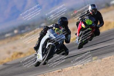 media/Dec-10-2023-SoCal Trackdays (Sun) [[0ce70f5433]]/Turn 4 (1145am)/